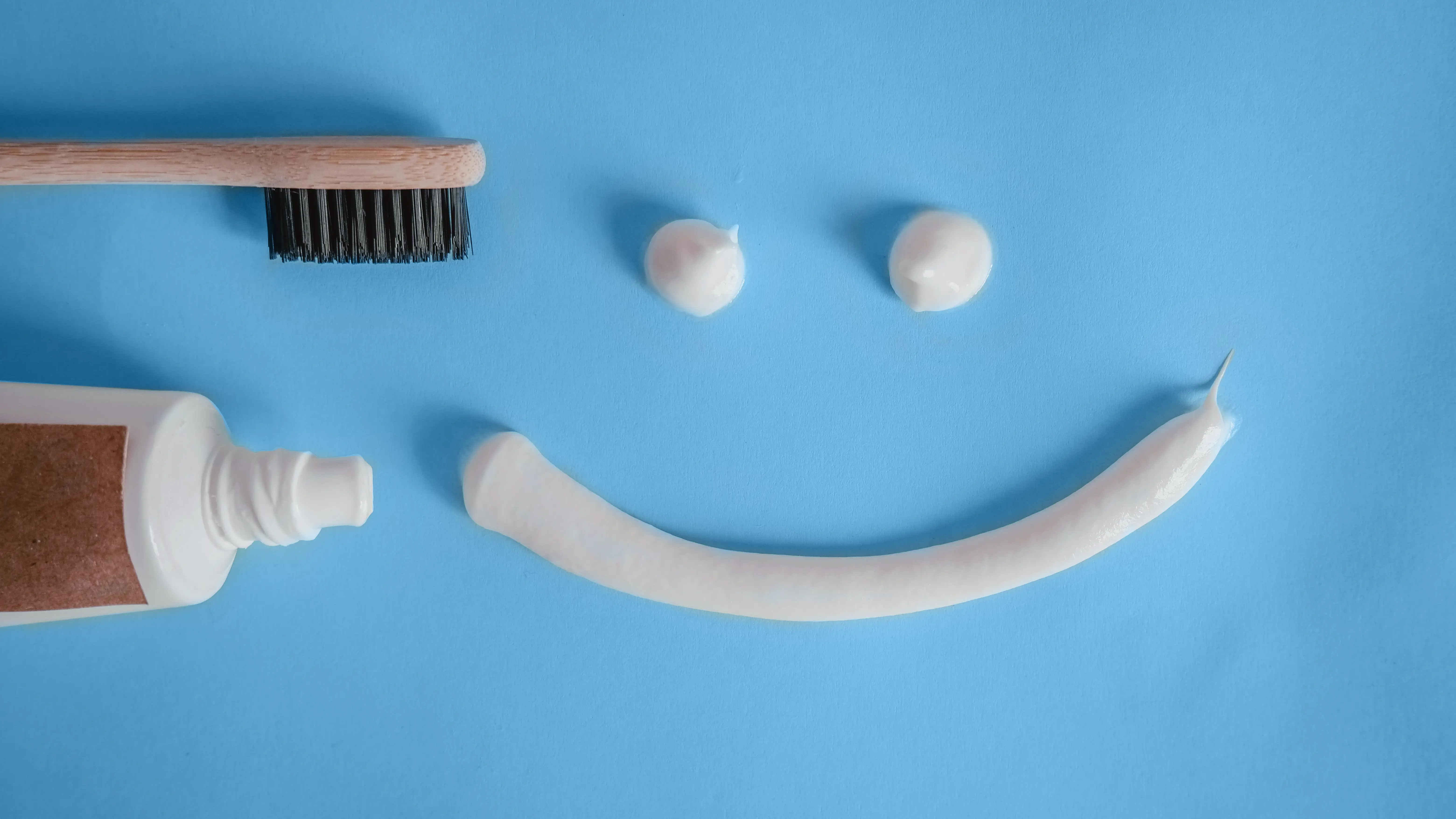 Les traitements pour les dents sensibles à domicile dentimad