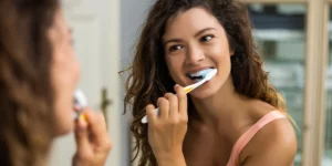 Comment réussir son brossage dentaire ? Guide complet pour une hygiène parfaite